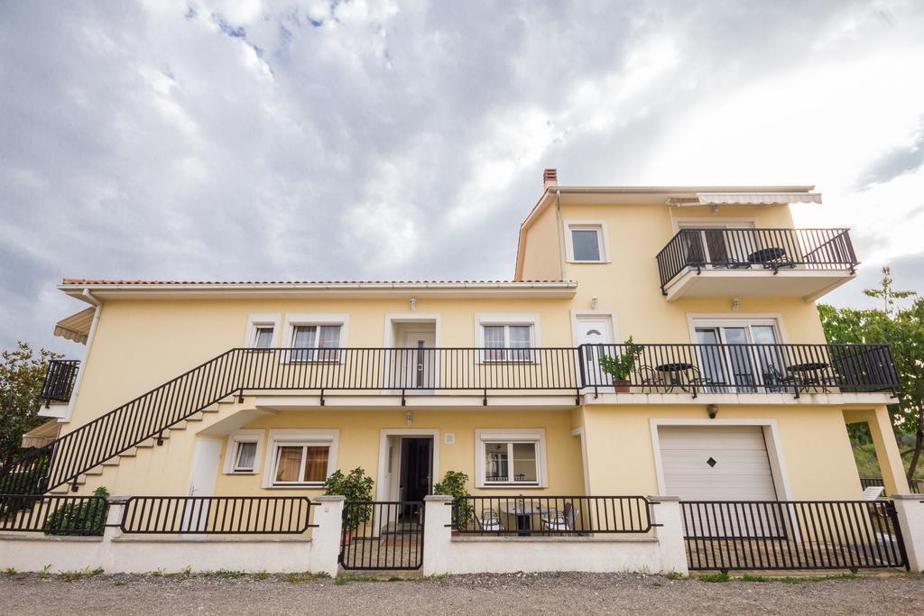 Apartments And Rooms Michaela فاجانا الغرفة الصورة